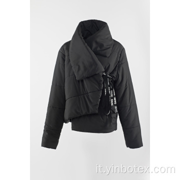 cappotto corto imbottito nero con collo alto